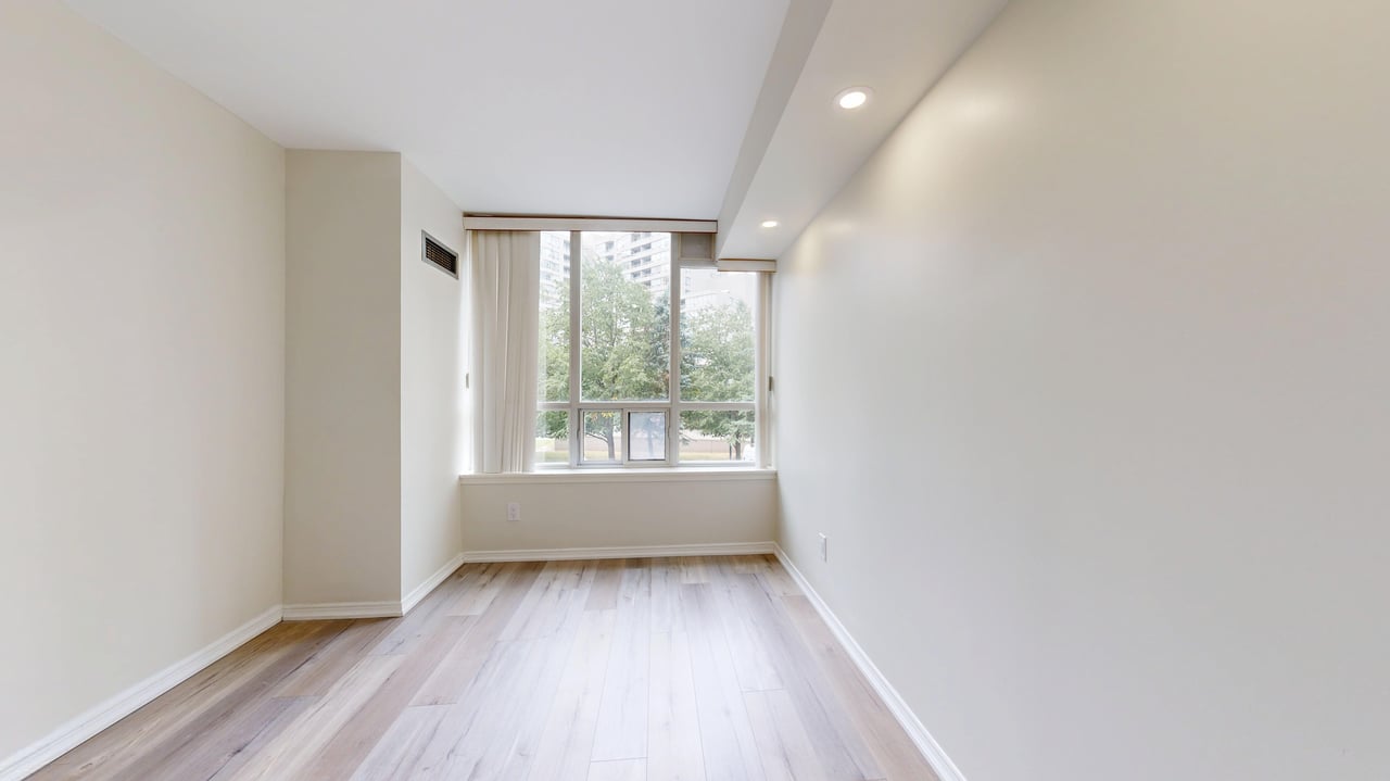 81 Townsgate Drive 211