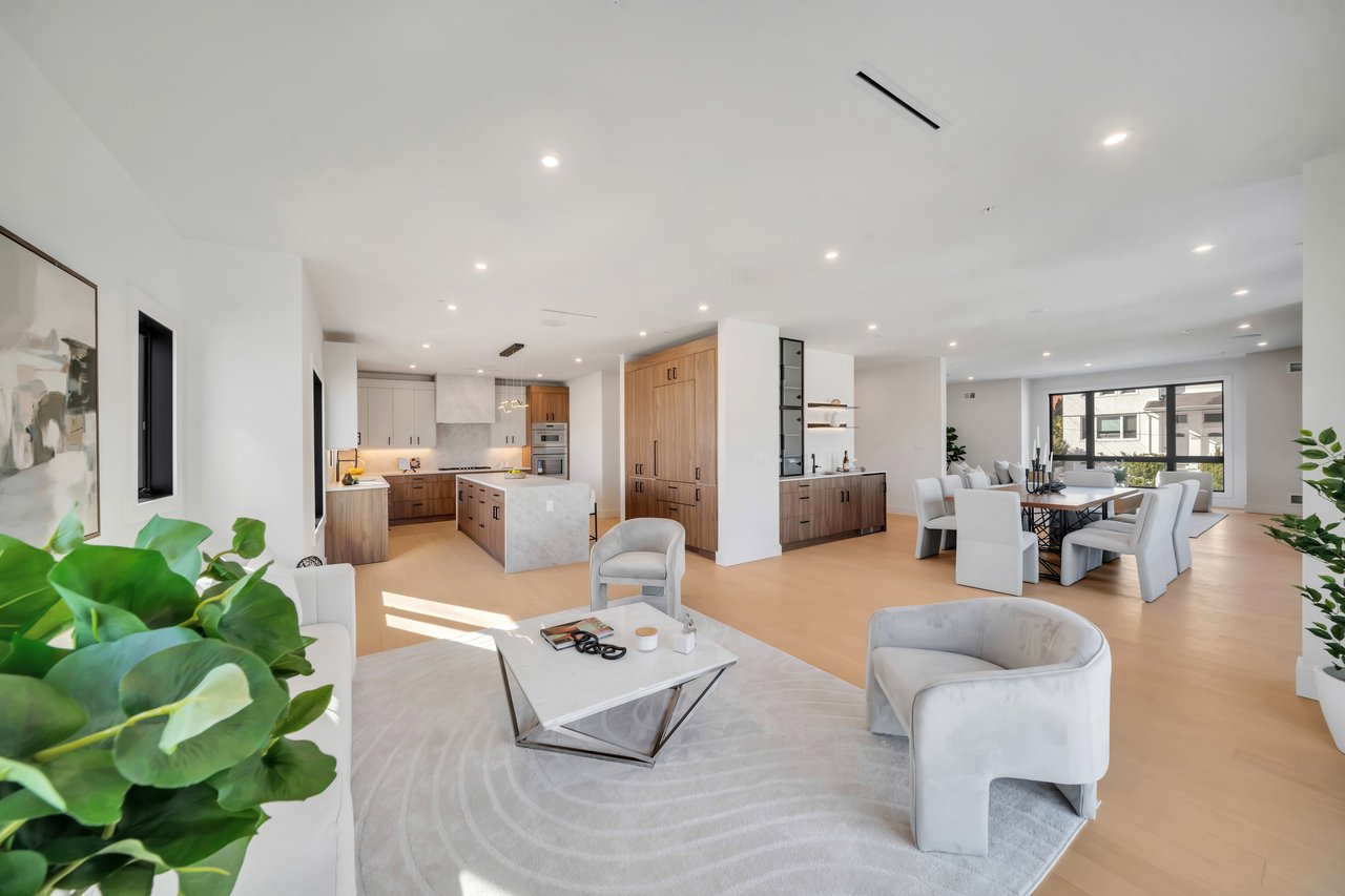 2220 Mackay Avenue B