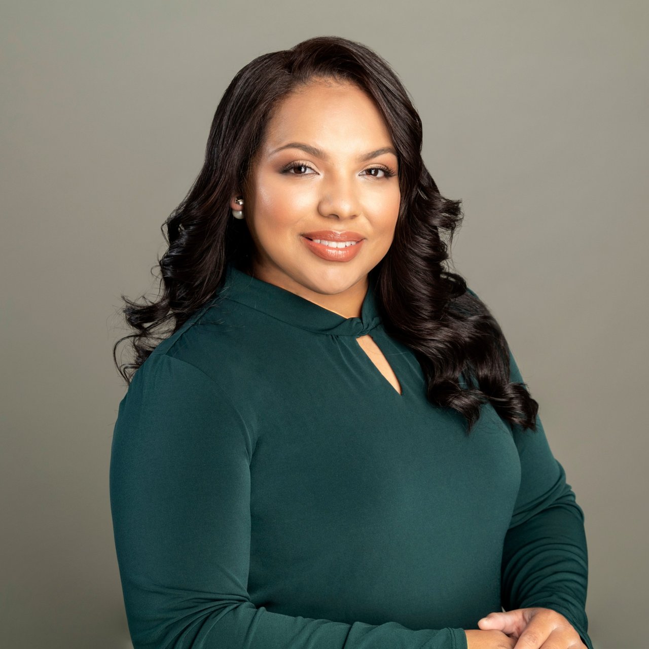 Alejandra Hernandez San Jose, CA Real Estate Agent Headshot