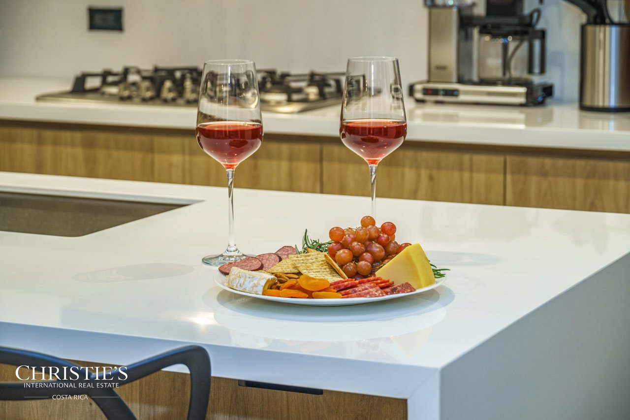 Modern Luxury Villa with Panoramic Ocean Views in Tamarindo - Villa Brisas del Mar