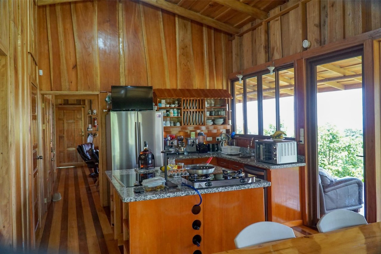 Sustainable Organic Mountain Farm, Perez Zeledon, San Jose