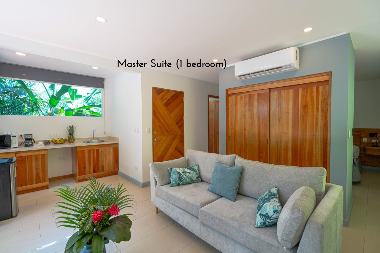 22 Unit Tropical Boutique Hotel steps from Manuel Antonio Park & Beach