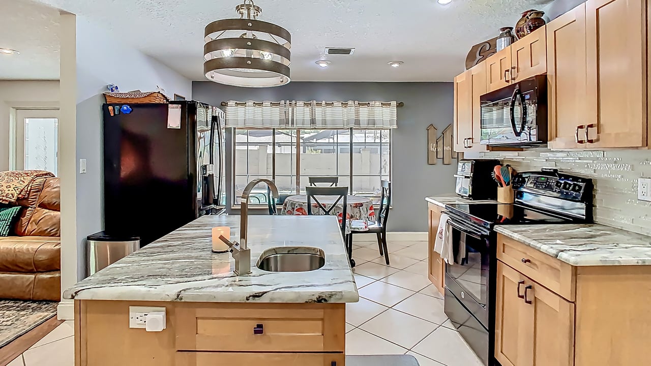 Peaceful 5-Bedroom Home in Altamonte Springs