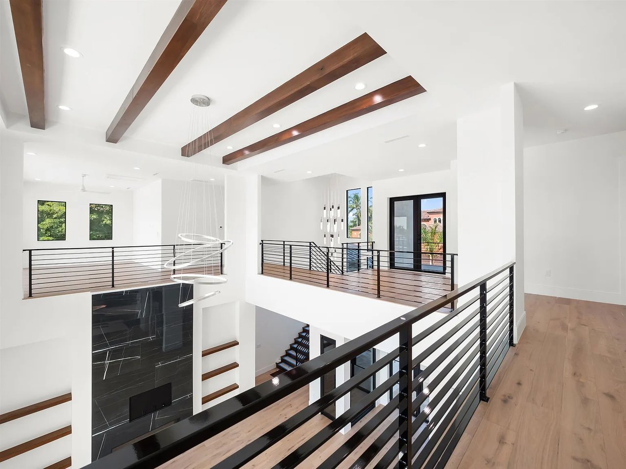 846 Cypress Lake CIR