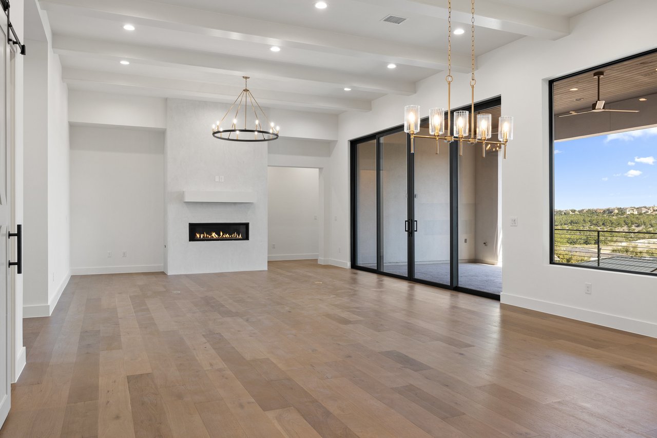 406 Sweet Grass LN