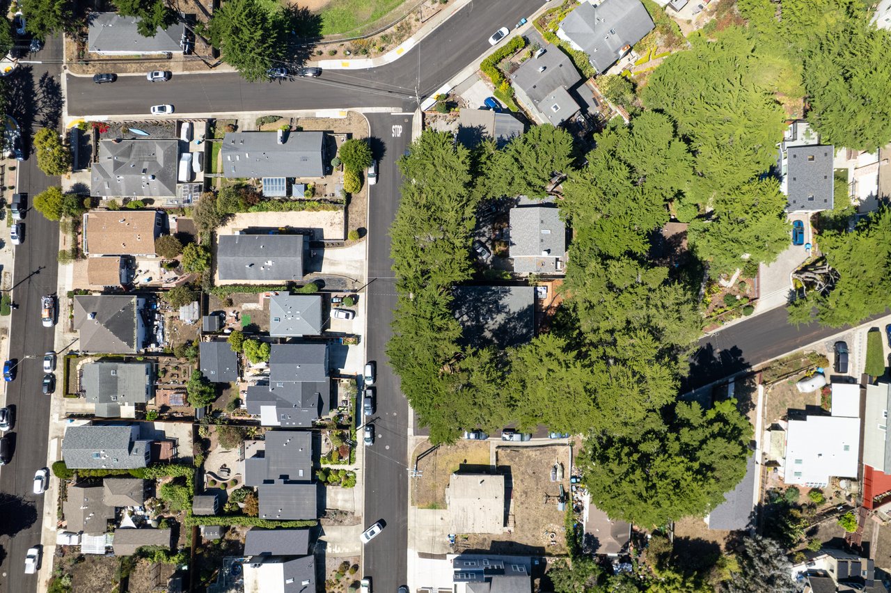 207 Beverly Pl