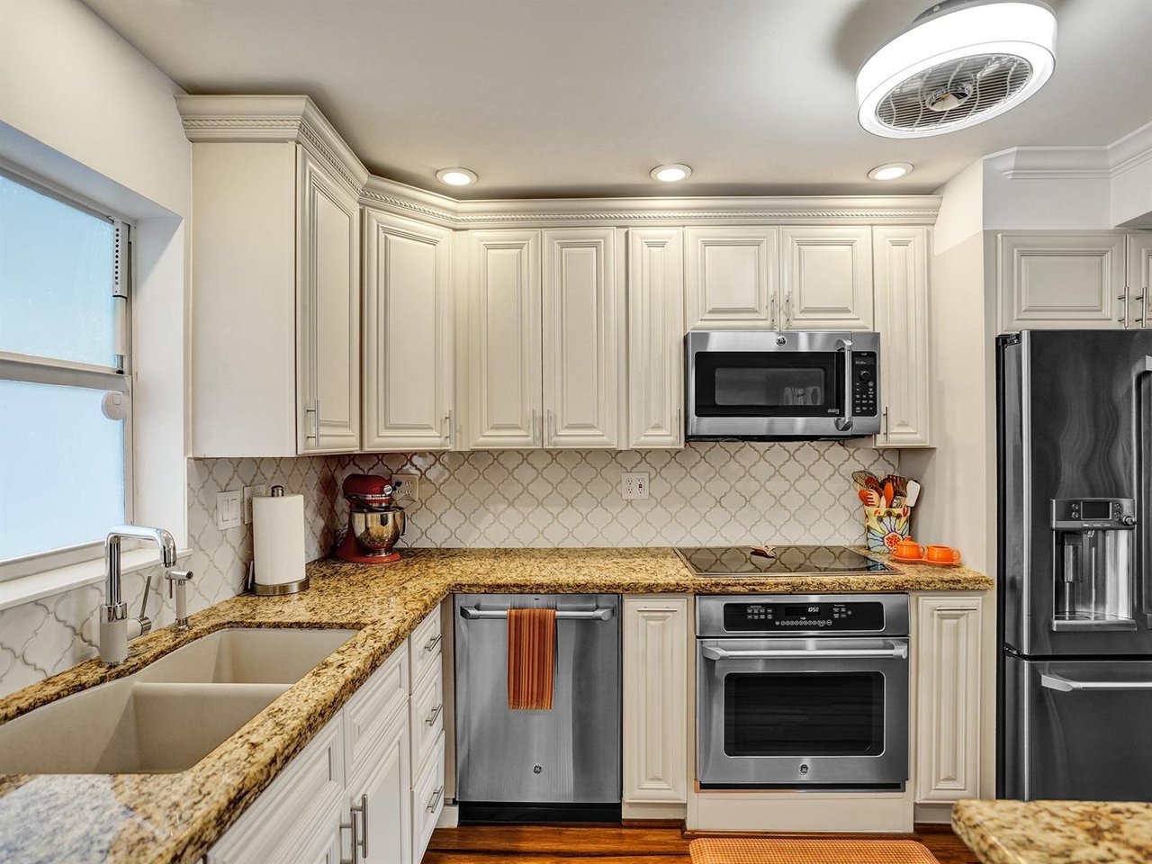 1212 SE 2nd Ct UNIT 301