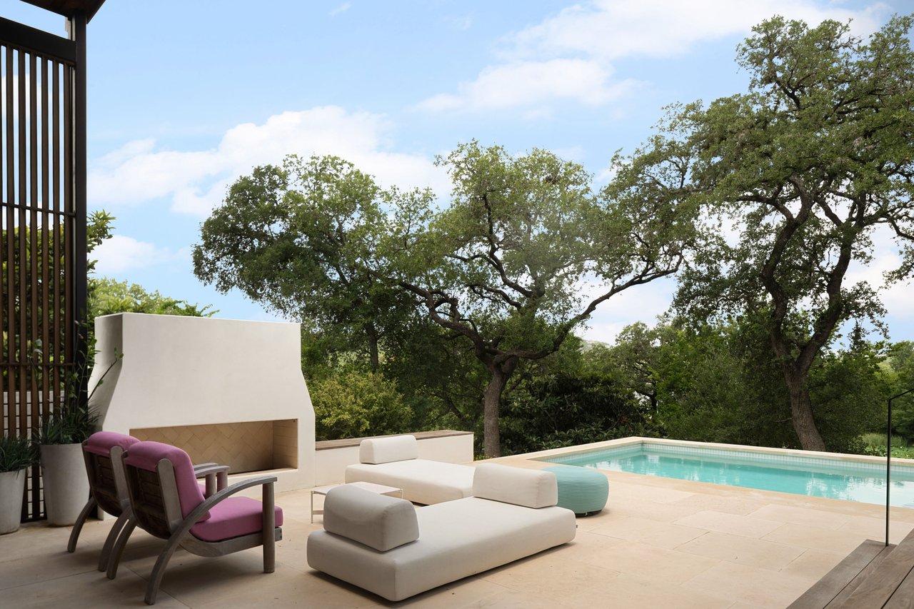 Scenic Drive Estate