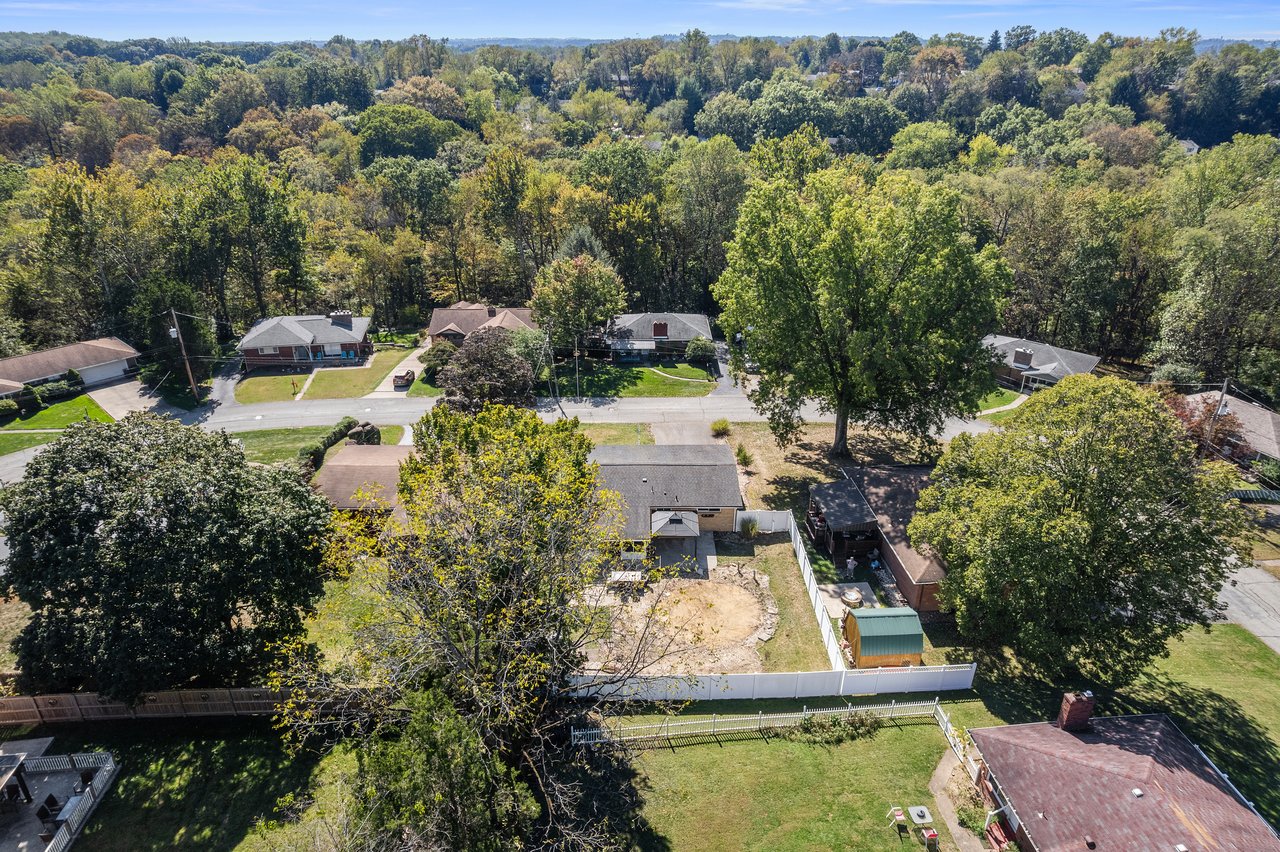 1332 Foxboro Dr