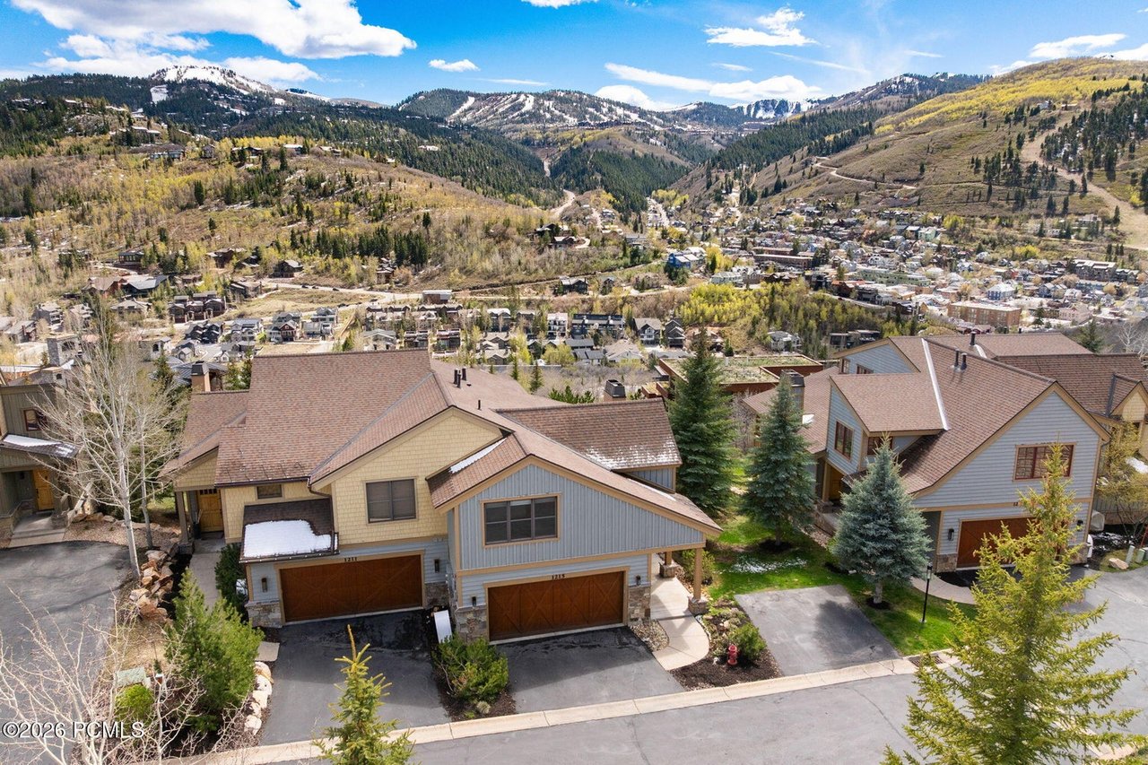 1215 Silver Oak Court 4