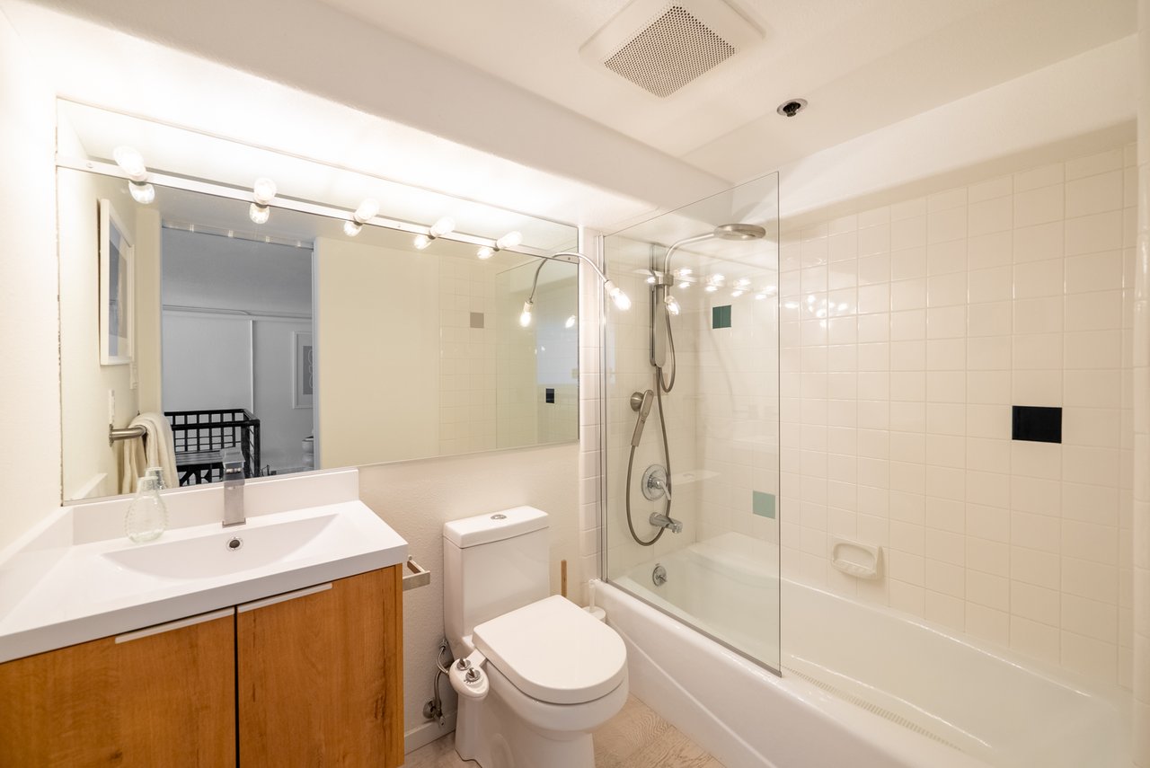 2301 Harrison St #203