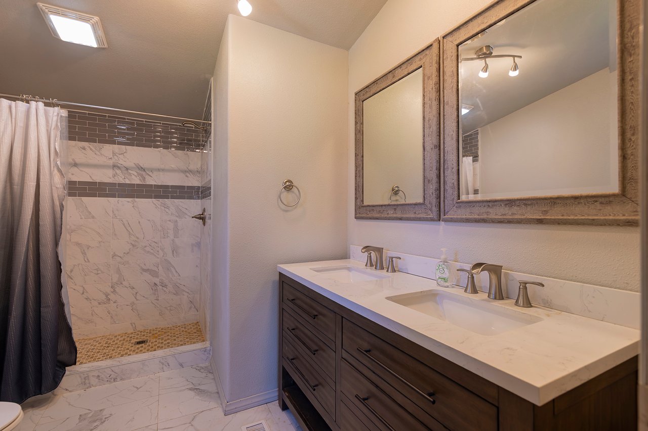 40 Acres Private Off-Grid Property