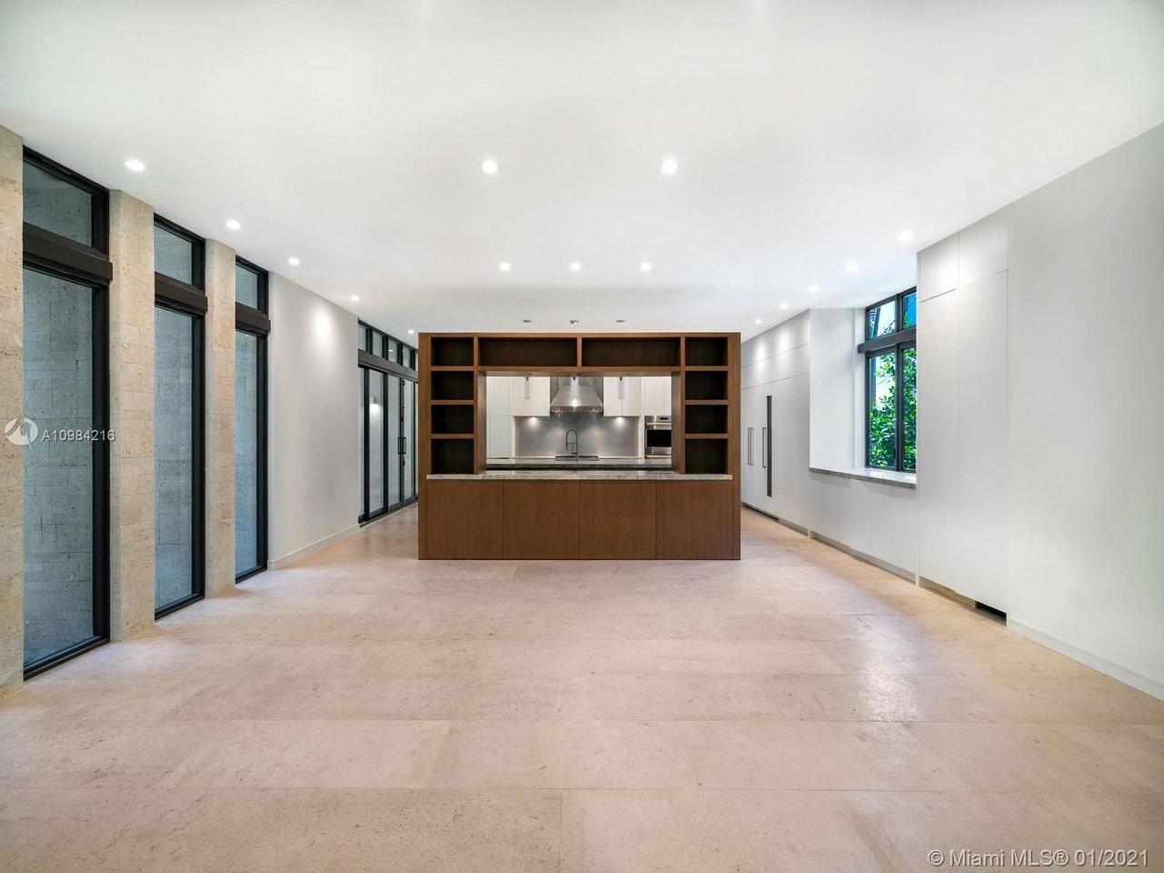 3829 Stewart Ave