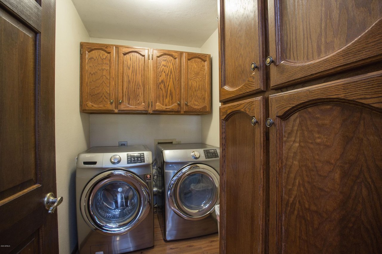 16043 N 52nd Pl