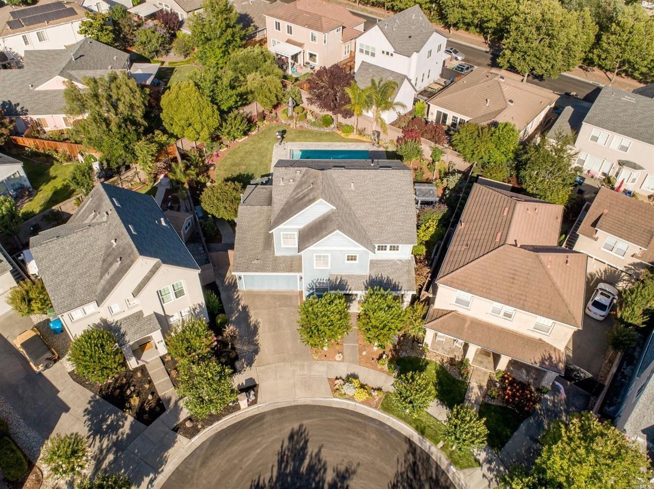 1876 Mallard Ln
