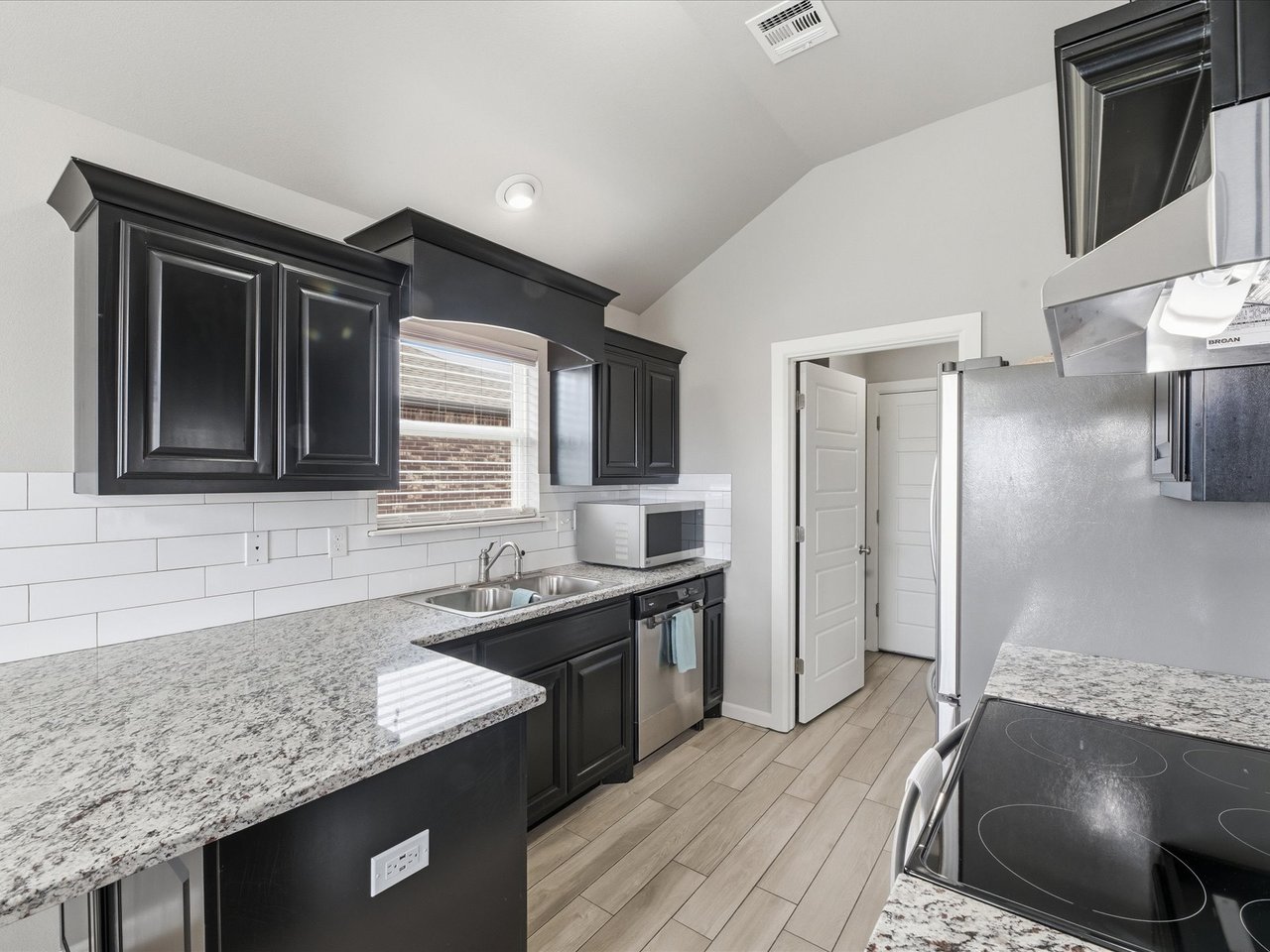 13543 N 132nd East Avenue, Collinsville, OK 74021