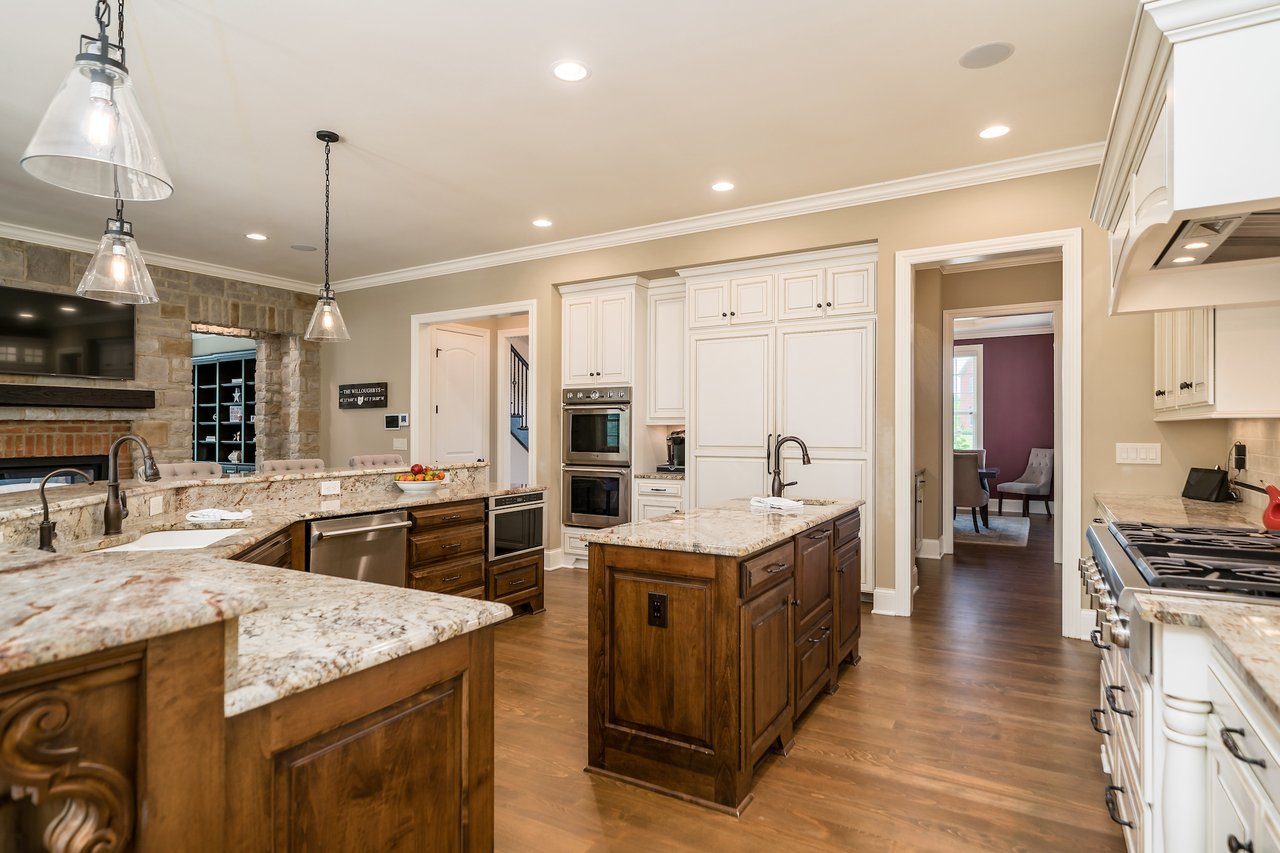 1999 Woodland Hall Drive