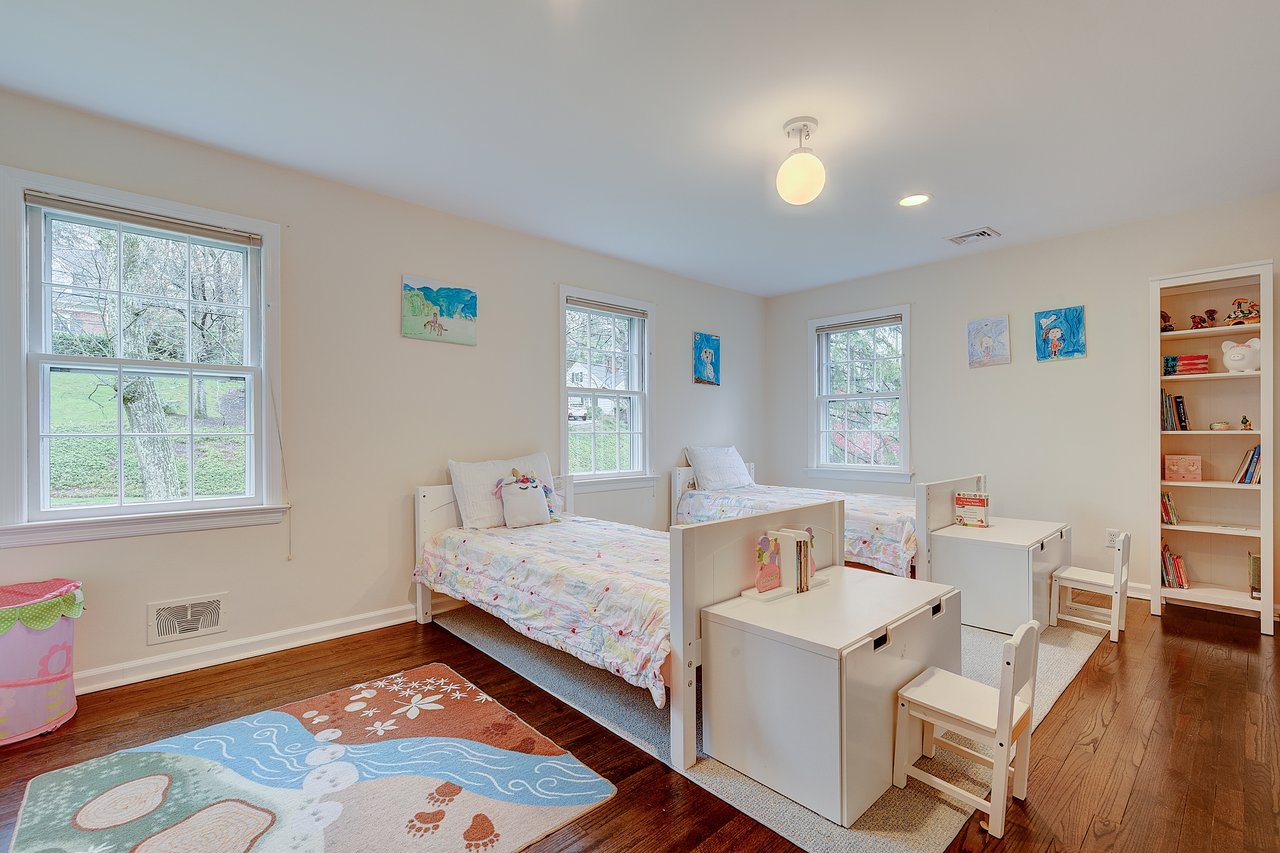 11 Ramsey Dr