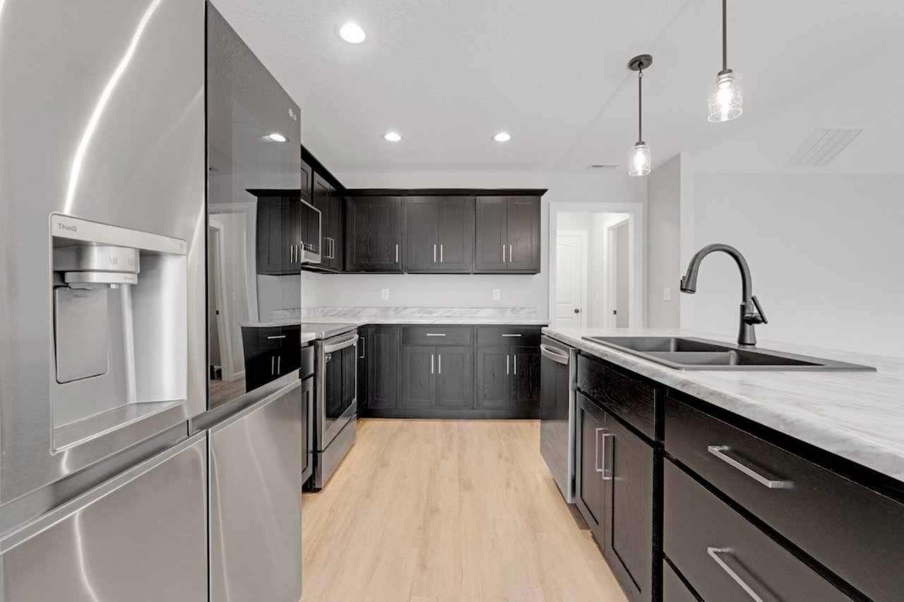 111 Sunset Dr