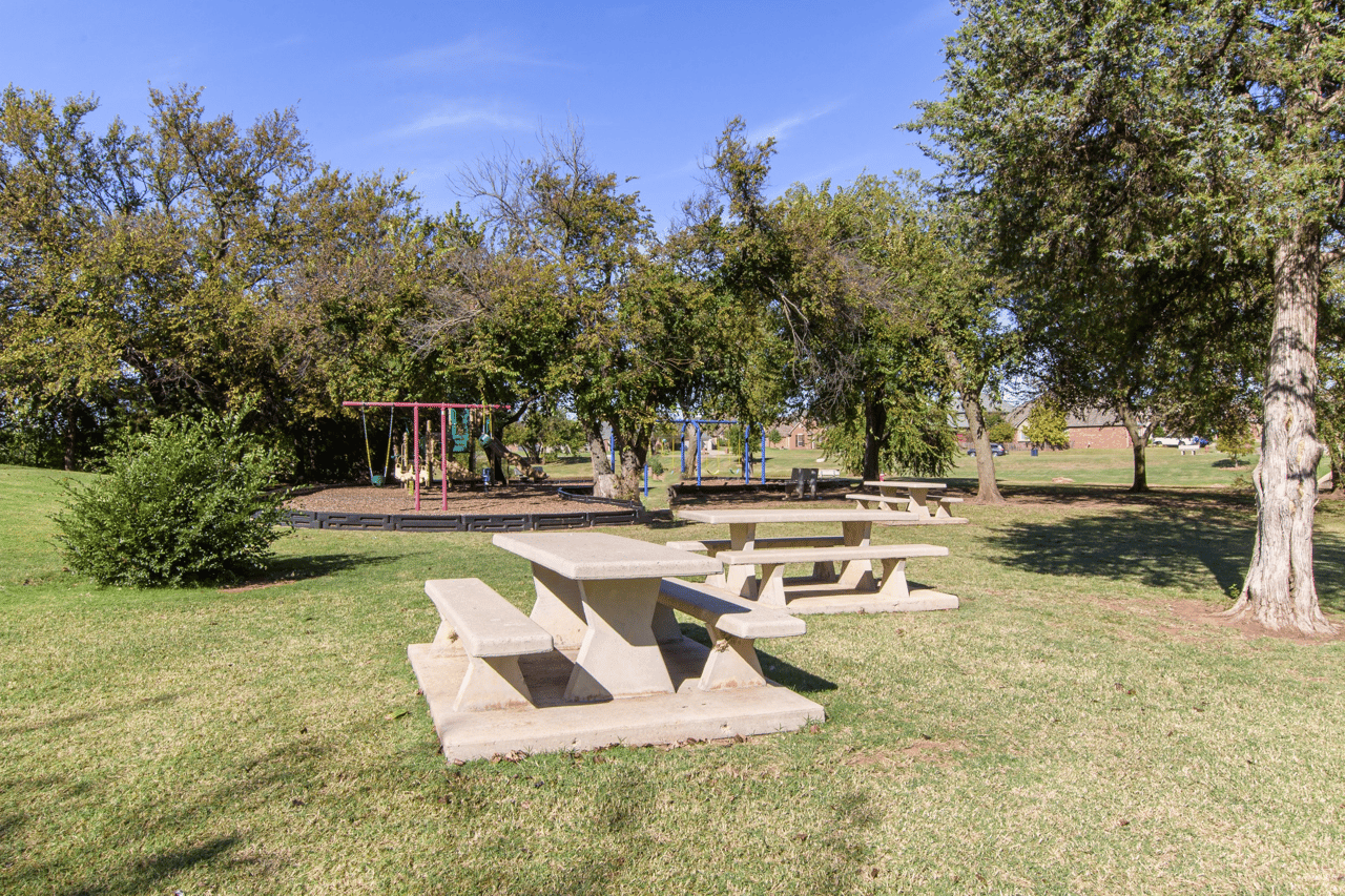 Just Listed: Spacious Fenwick Home with Two Offices