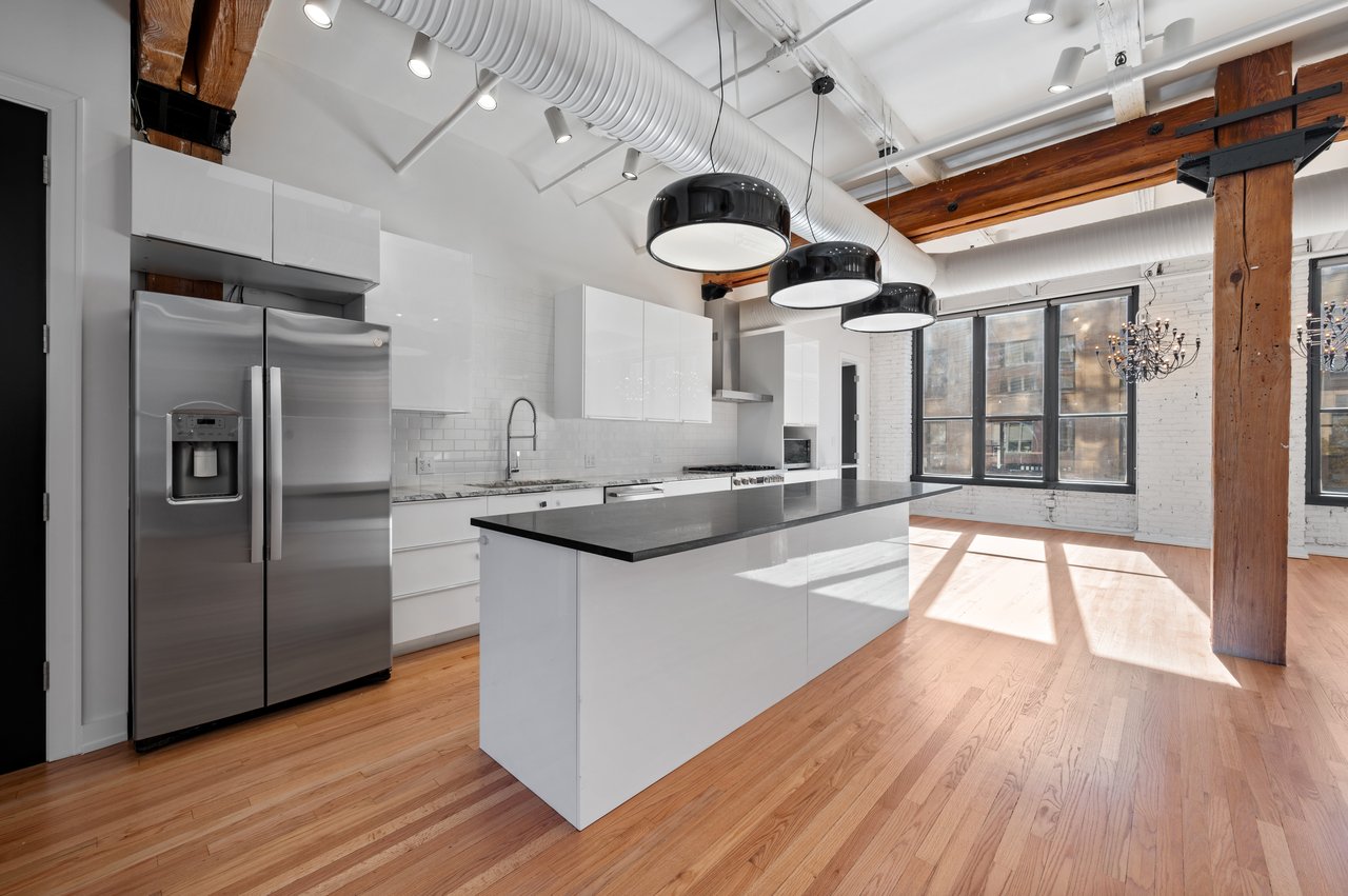 900 West Jackson Boulevard Unit 3W 