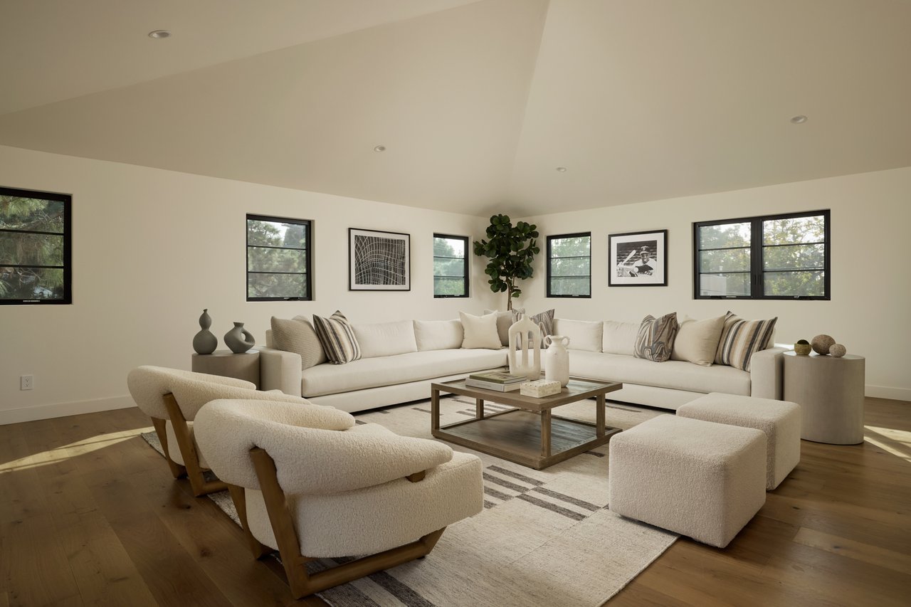 2757 Overland Ave, Rancho Park