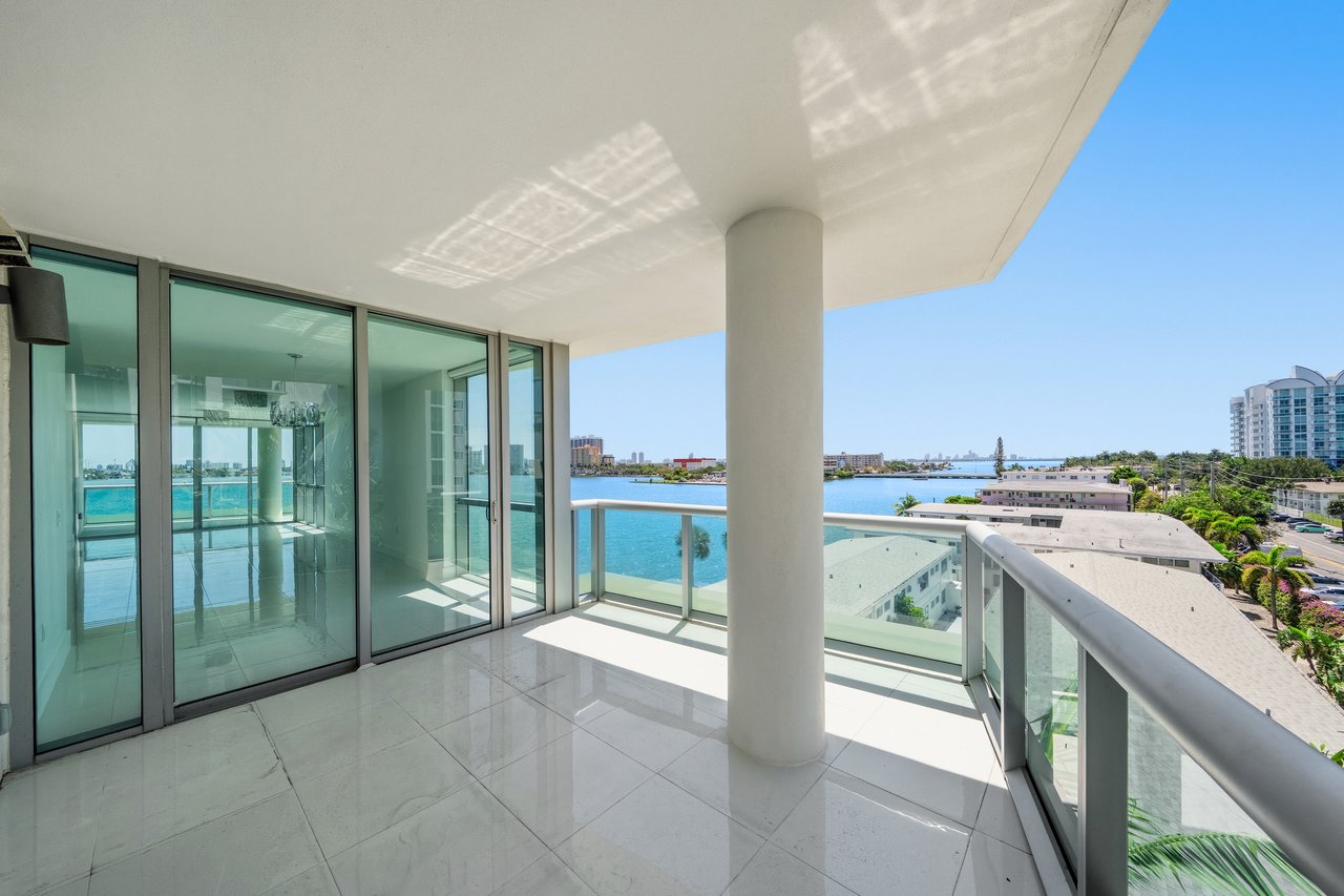 Cielo on the Bay 504