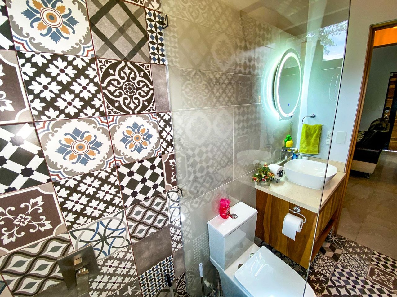 3-Bed Home on Calle Principal Ojochal with River & Jungle