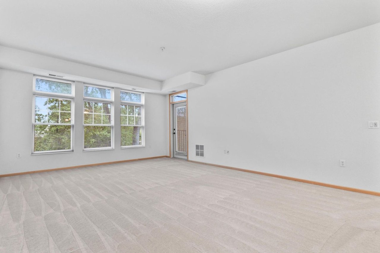 7100 Metro Blvd #116
