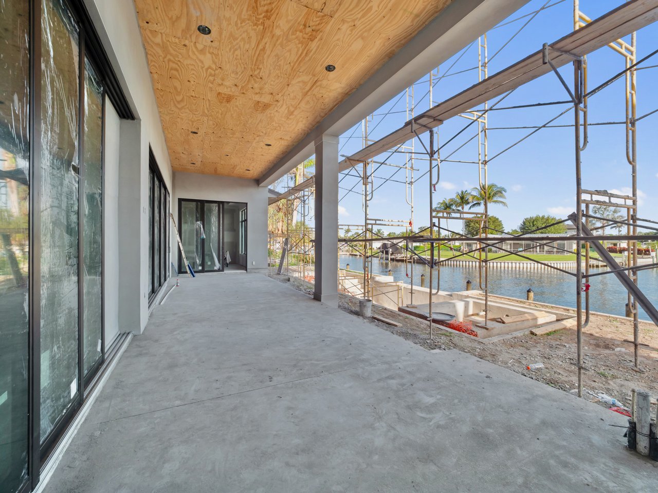 846 Cypress Lake CIR