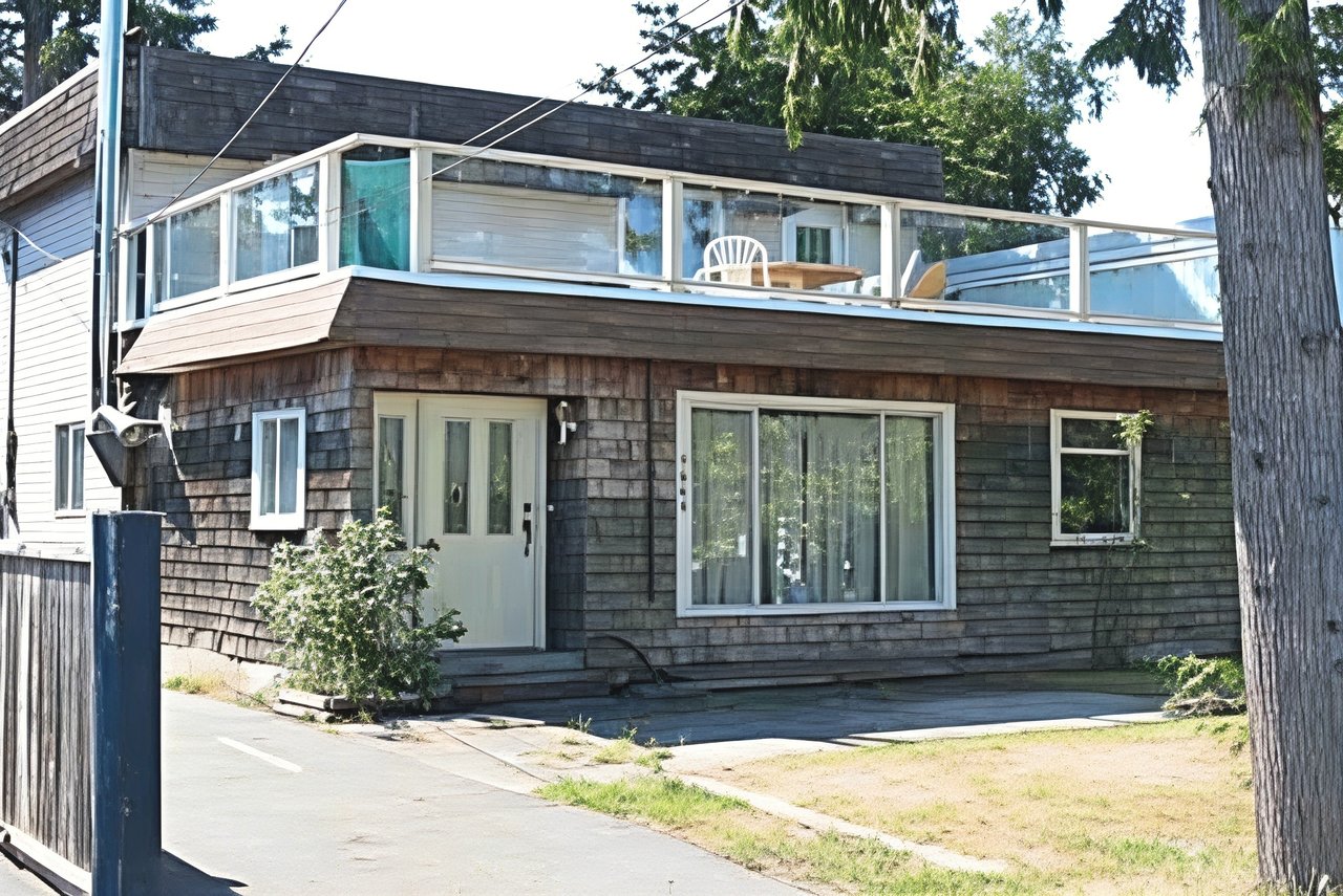 1649 Beach Grove Rd