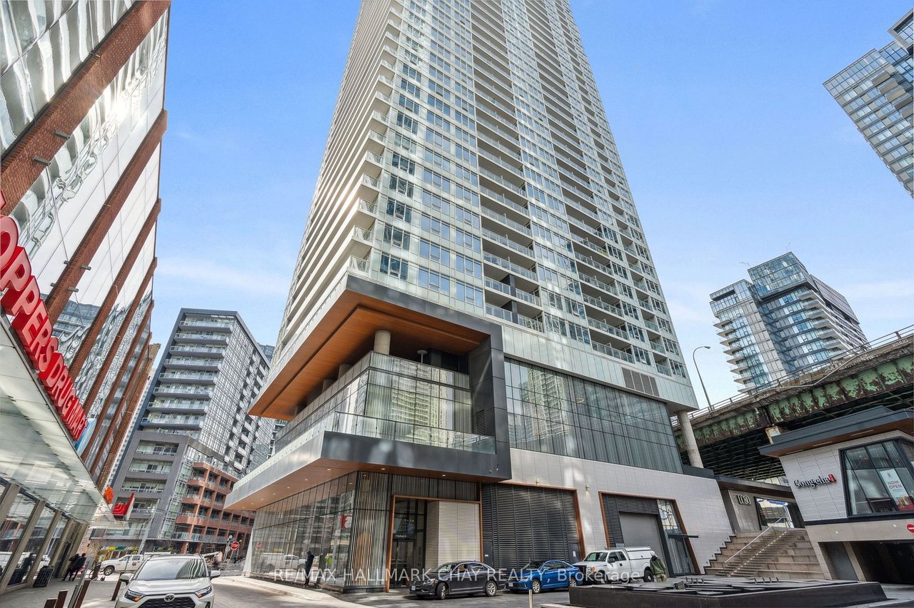 19 Bathurst St 2310
