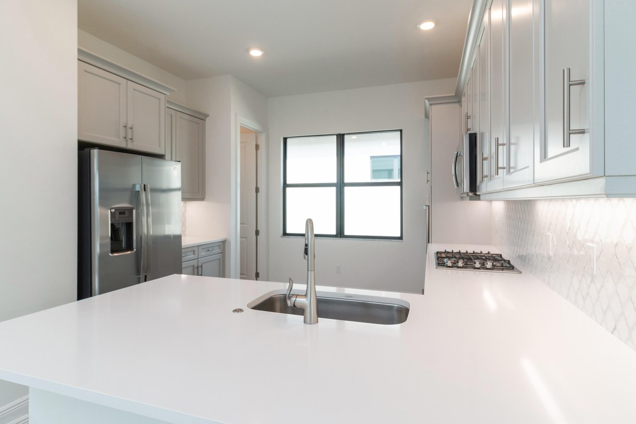 5447 Santa Rosa Ln