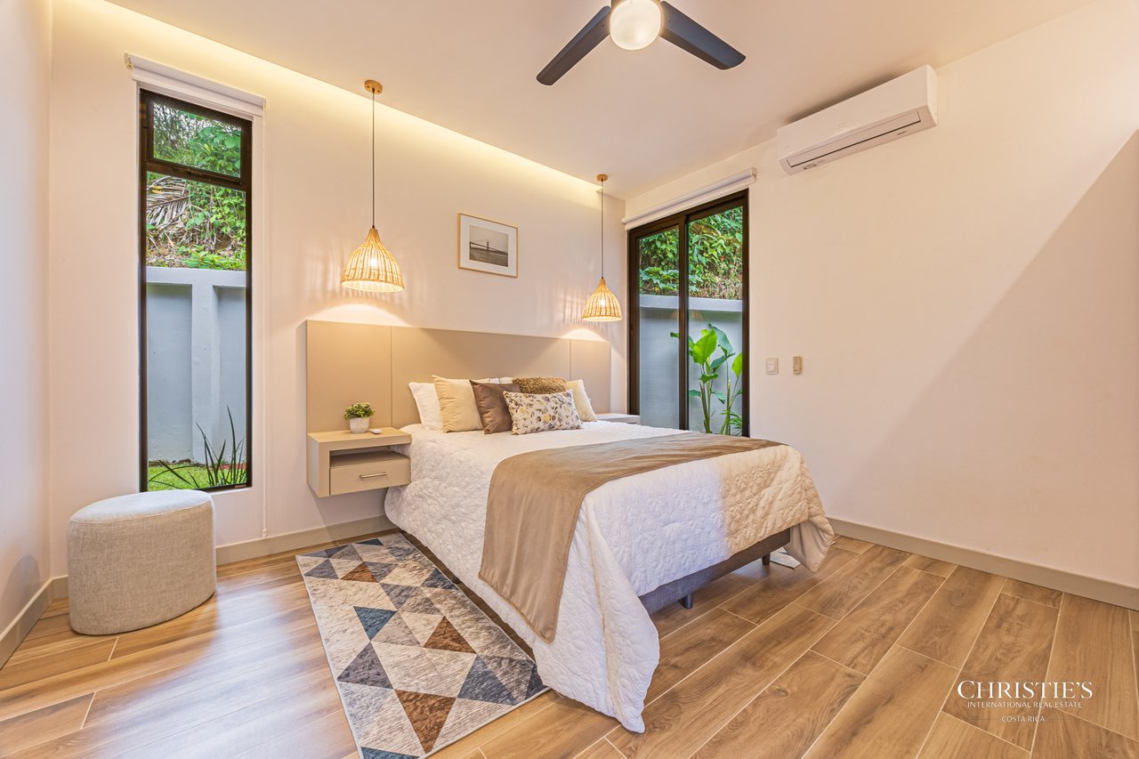 Casa Iguana Turnkey Tropical Paradise