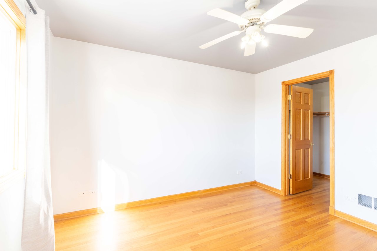 6616 S Knox Avenue, Chicago IL