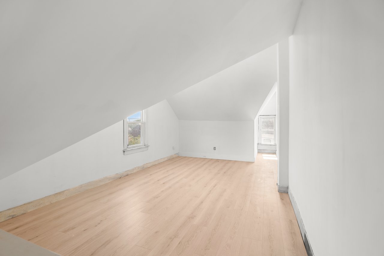 73 Colby Pl