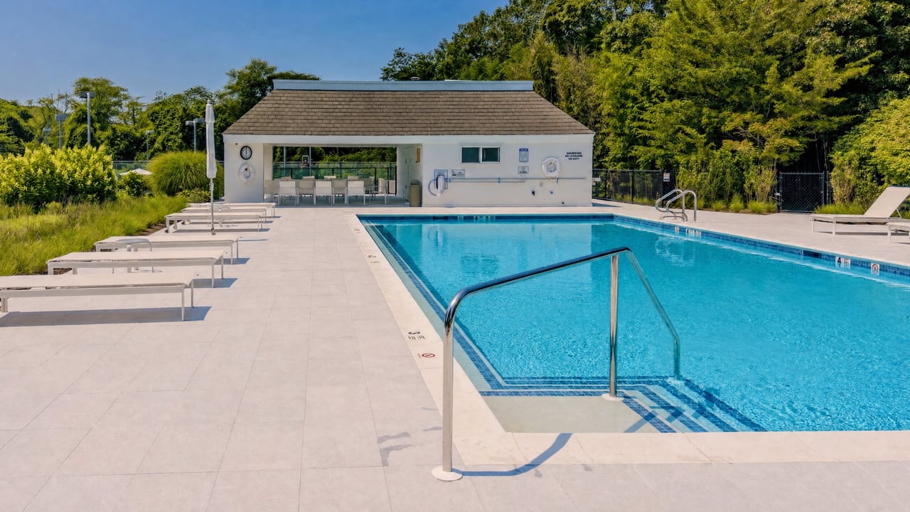 WATERFRONT LIVING AT MECOX LANDING