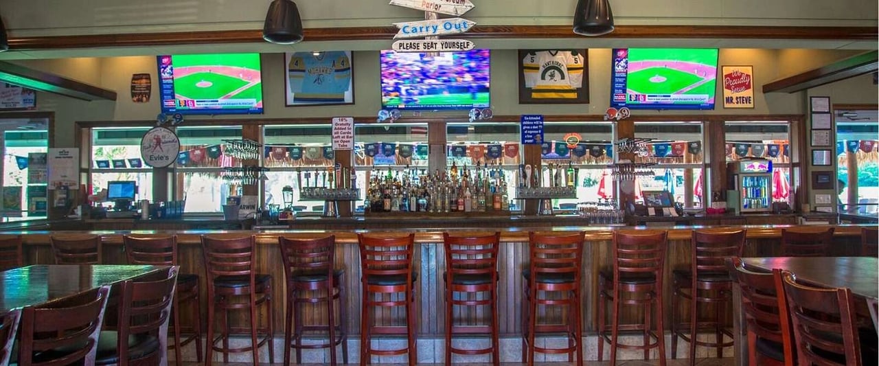 Evie’s Tavern