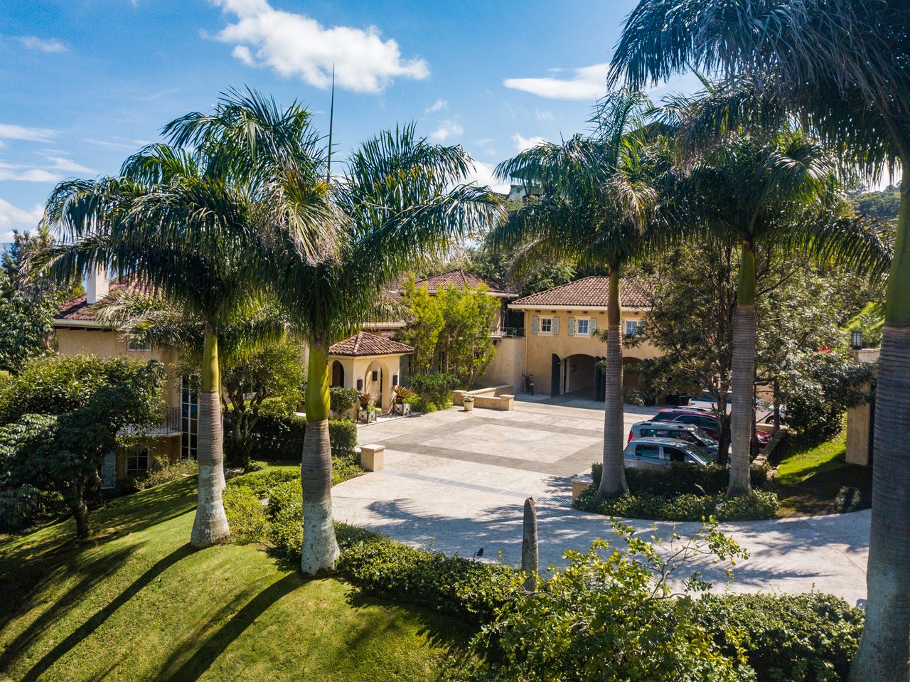 Fully Furnished Private Mansion