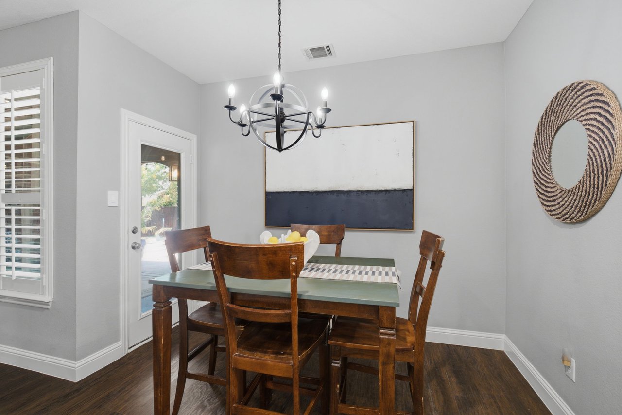 7005 Royal Glen Trail