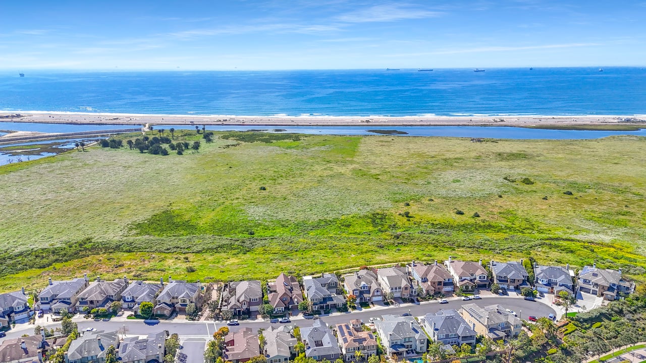 4492 Oceanridge Dr, Huntington Beach