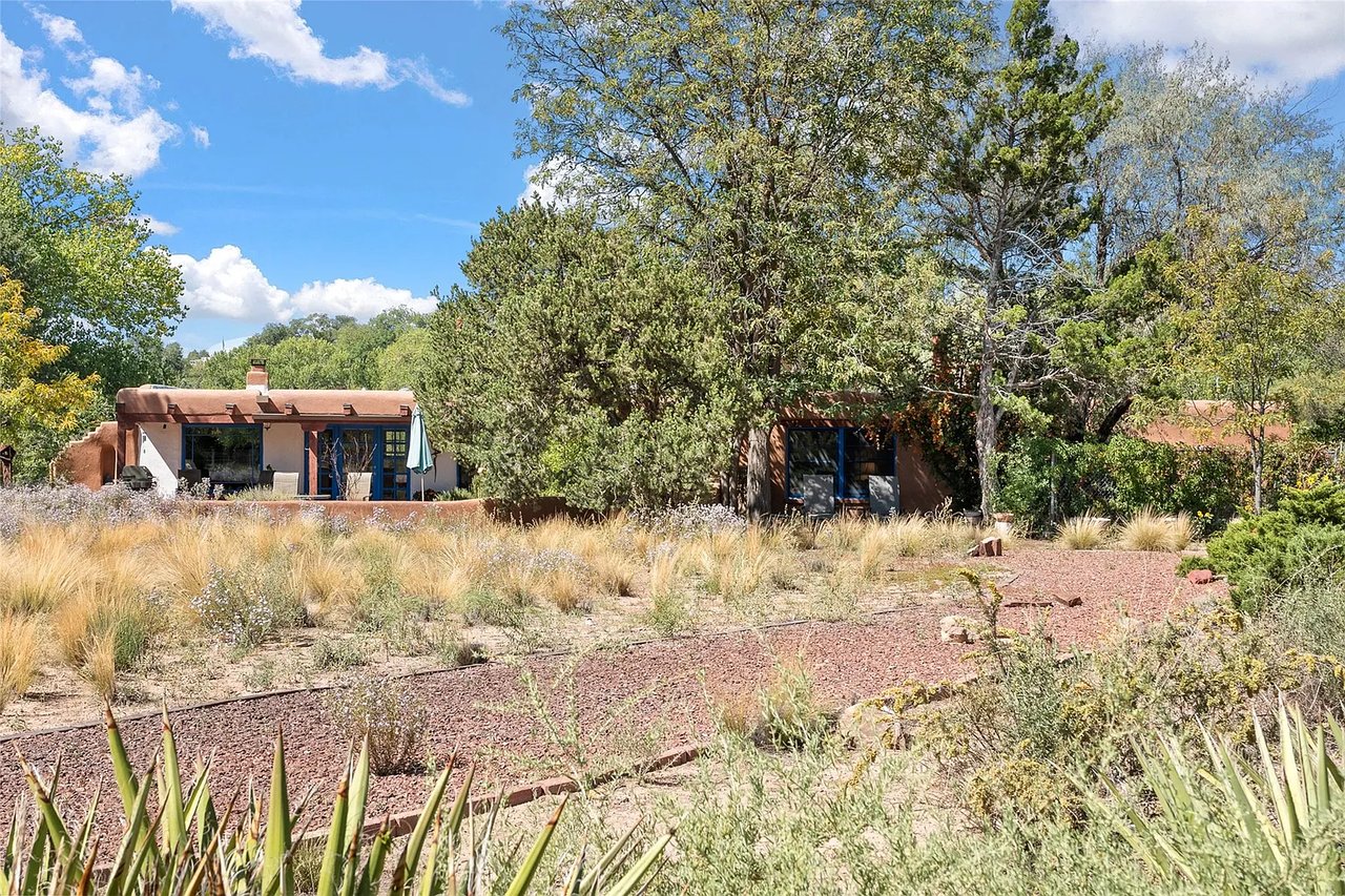 490 El Camino Campo