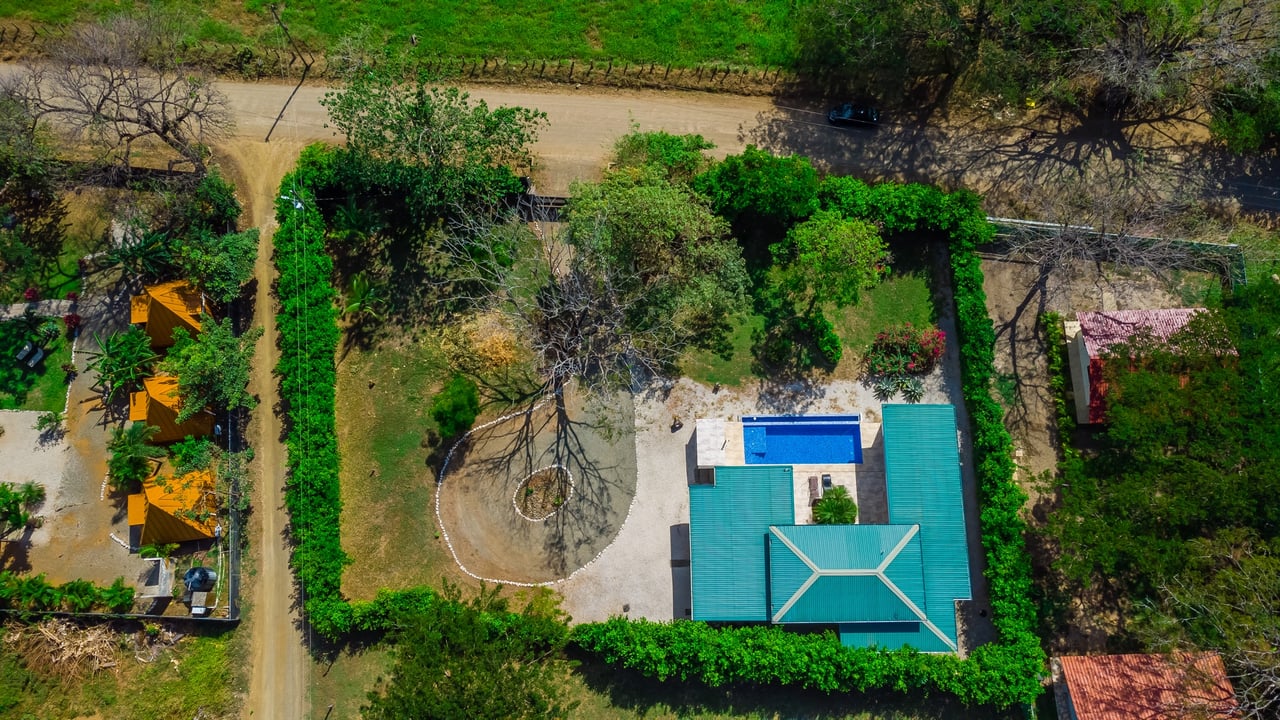 V-Stella Ju | House with Pool and Mixed-Use Land for Sale Near Finca Panamá, Costa Rica