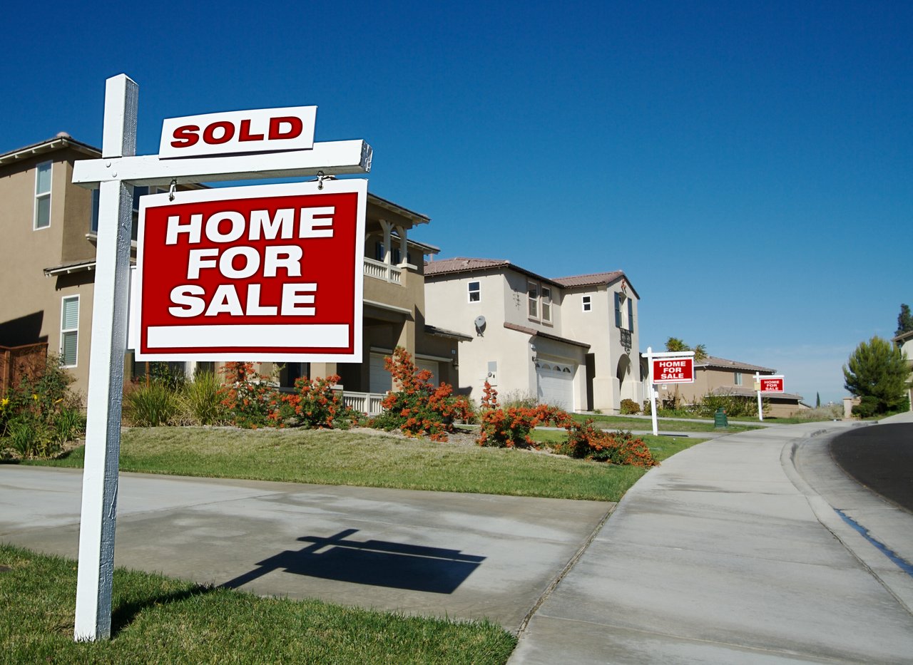 What fees do I have to pay when selling a home in El Paso, TX? Tracie Musshorn explains everything sellers should expect.