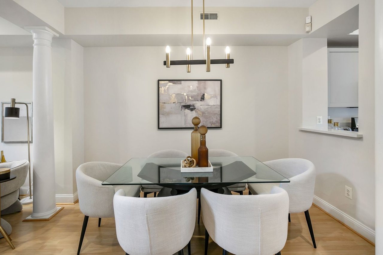 27 Logan Cir NW, Unit 5