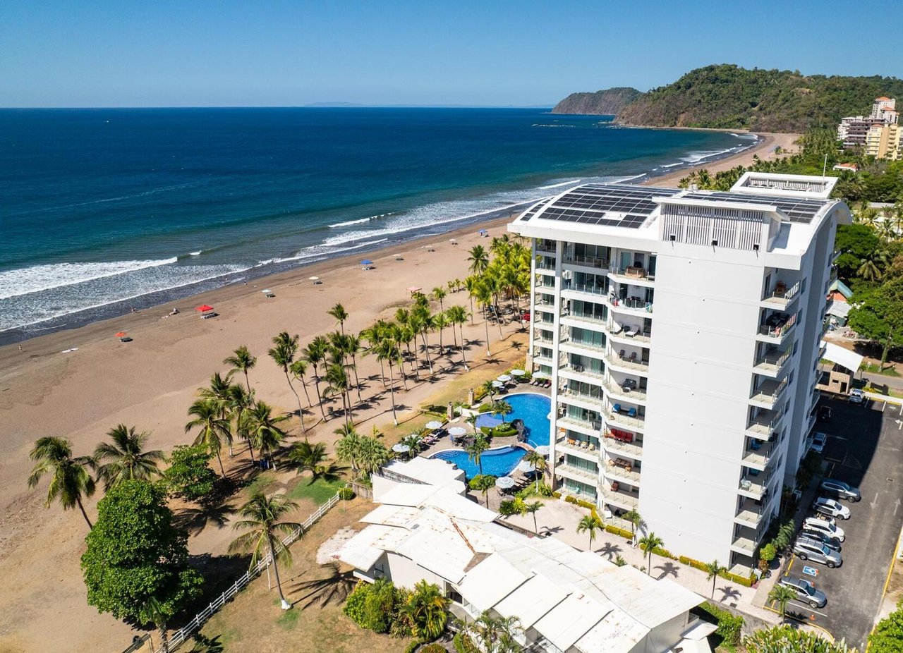 Remodeled Beachfront Condo, Jaco, Puntarenas