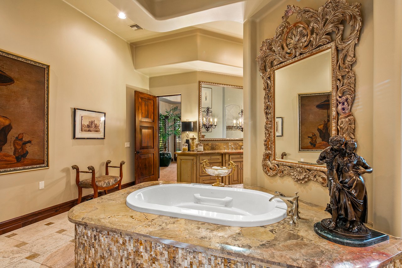 7311 E ARROYO HONDO Road