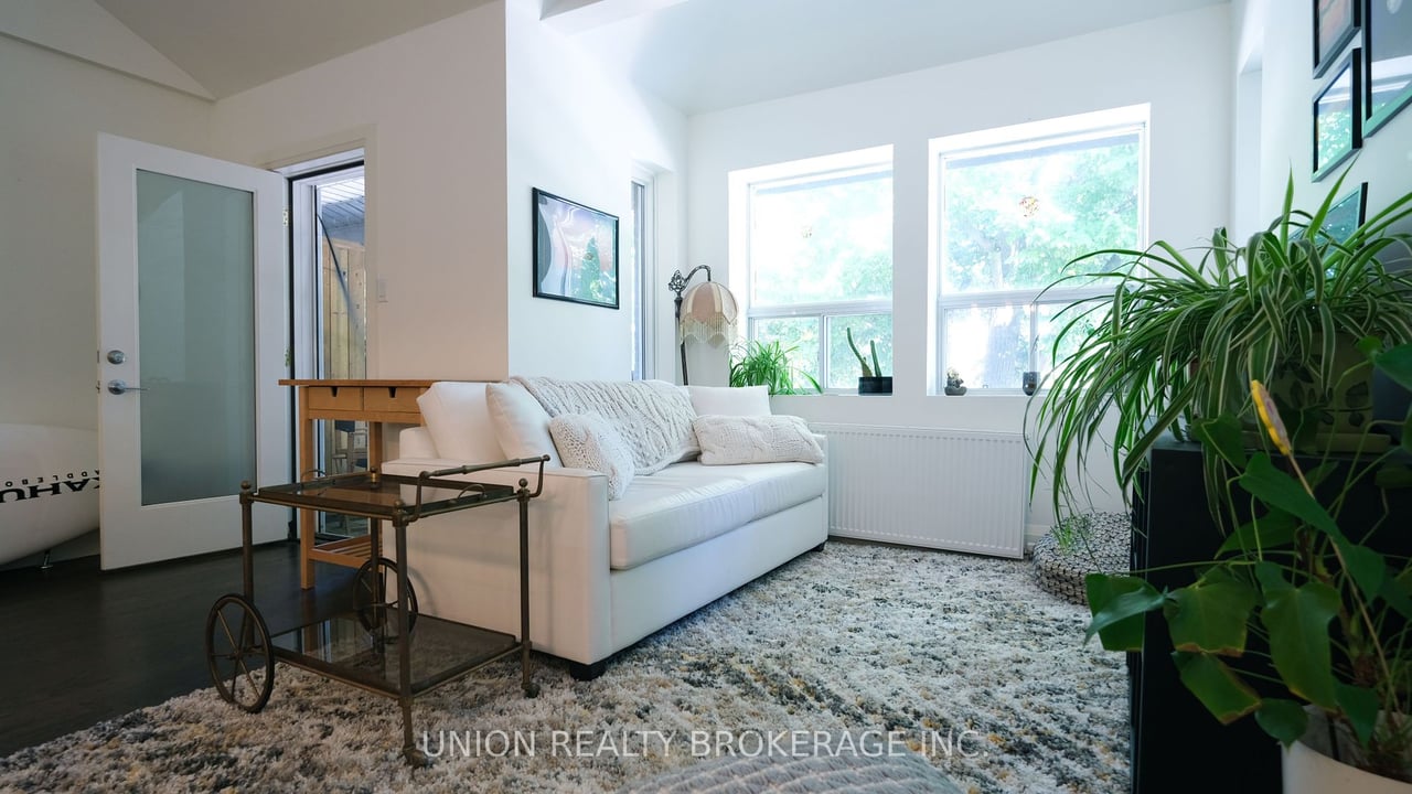 20 Balsam Ave, Upper