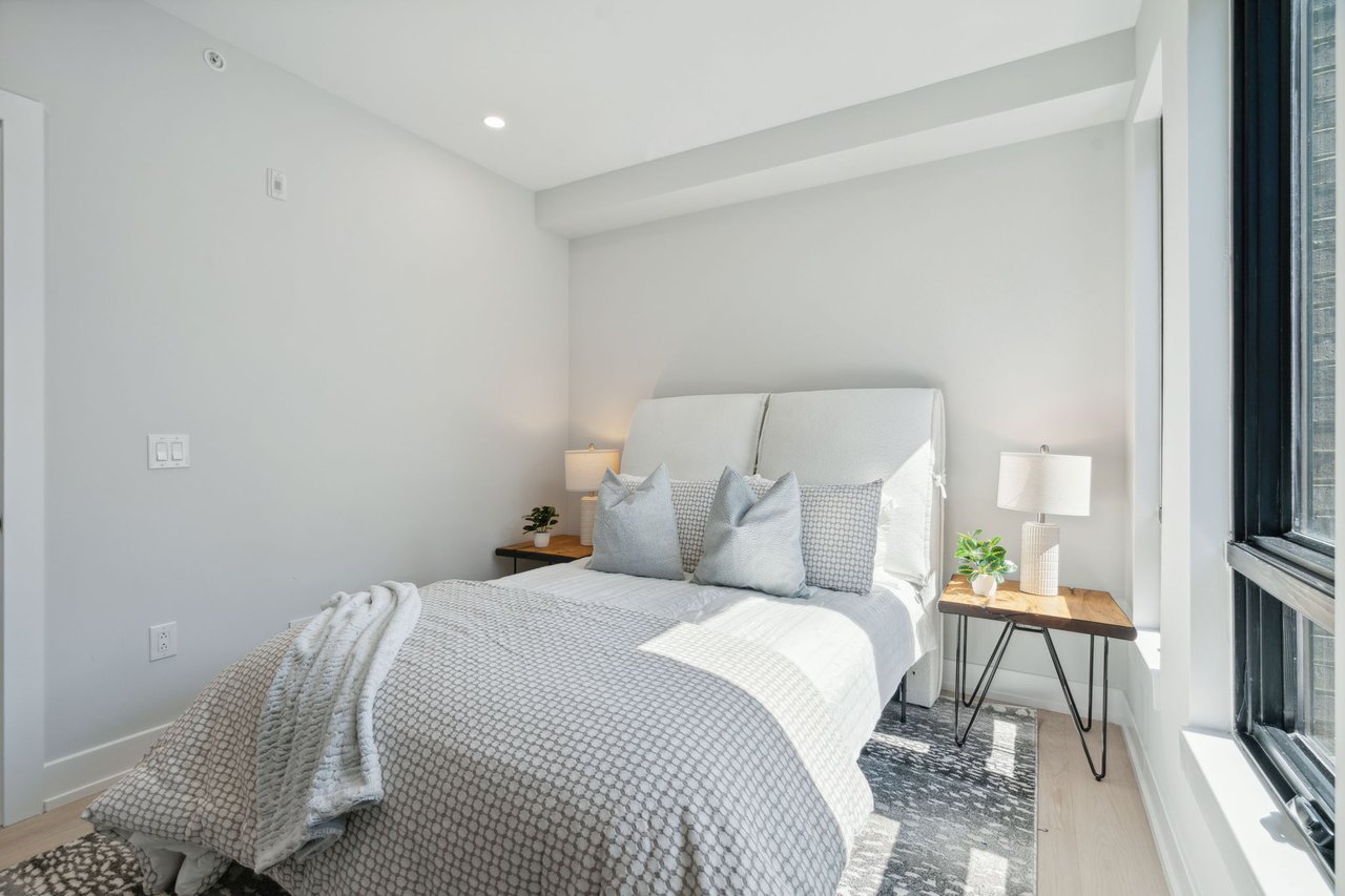 160-64 N 2nd St #201, Philadelphia, PA 19106
