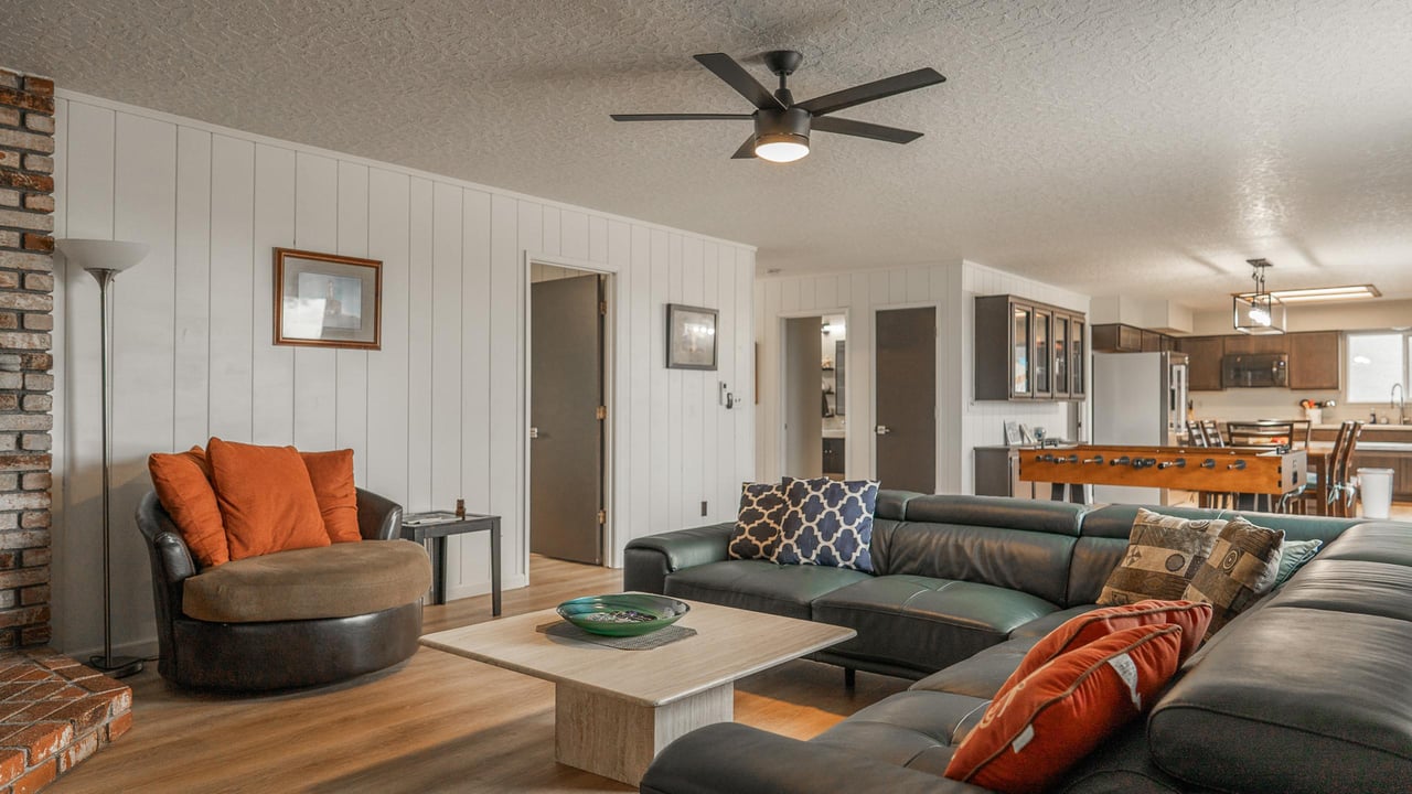 555 Hwy 101 S Apt 3